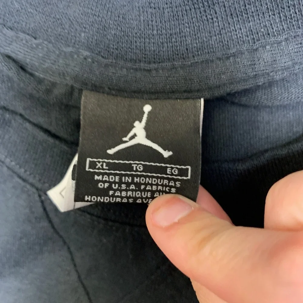 Air Jordan T Shirt Mens XL Black Graphic Jumpman Logo Knit Crew Neck Casual